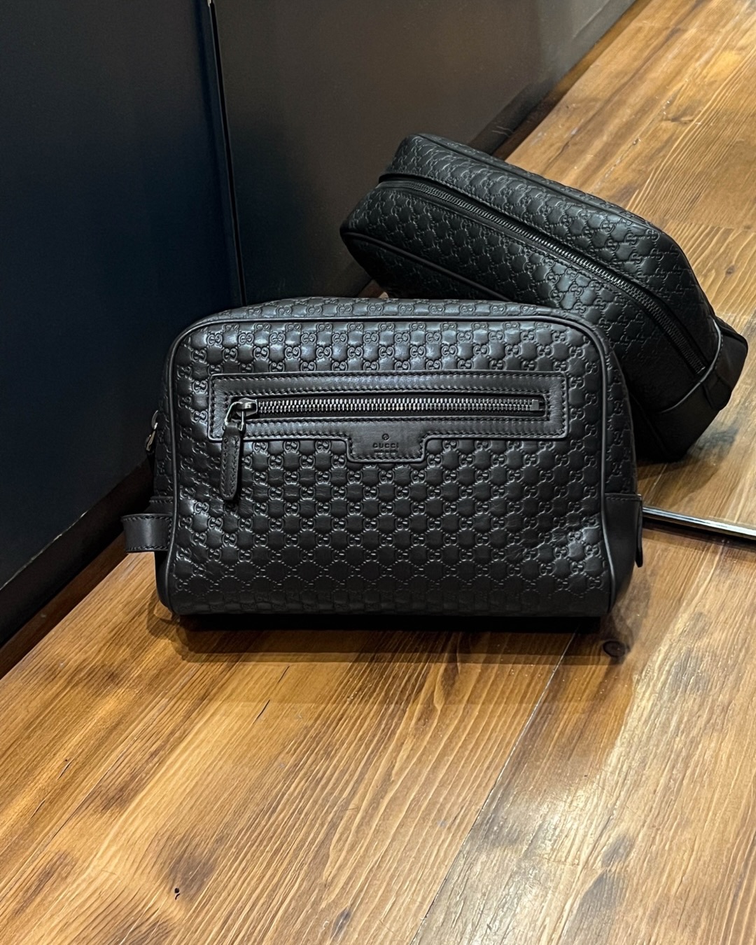 Gucci microguccisima leather pouch brown (new 16jt